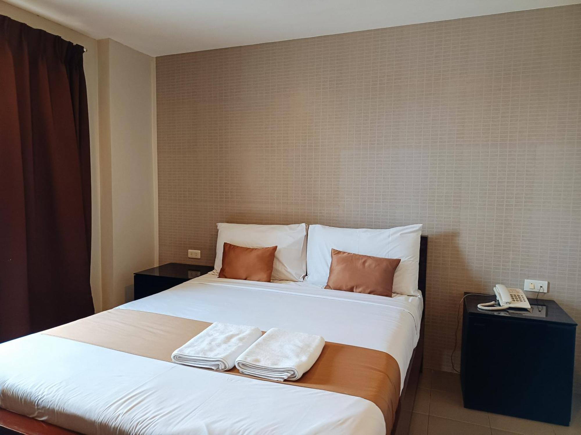 Hotel Juliana By Reddoorz Tuguegarao Esterno foto