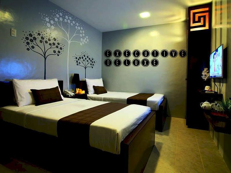 Hotel Juliana By Reddoorz Tuguegarao Esterno foto